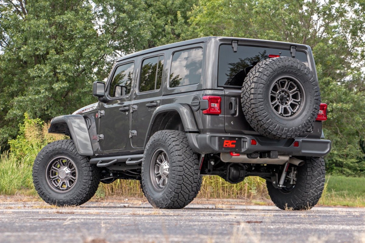 Jeep Wrangler Suspension Lift Kit - Front + Rear - Rough Country - 3.5 Inch, Adjustable Lower Control Arms, M1 Shocks - '24-'25